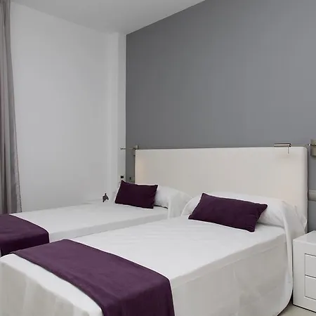 Apartamentos Proa - Emar Hotels Only Adults Es Pujols Exterior foto